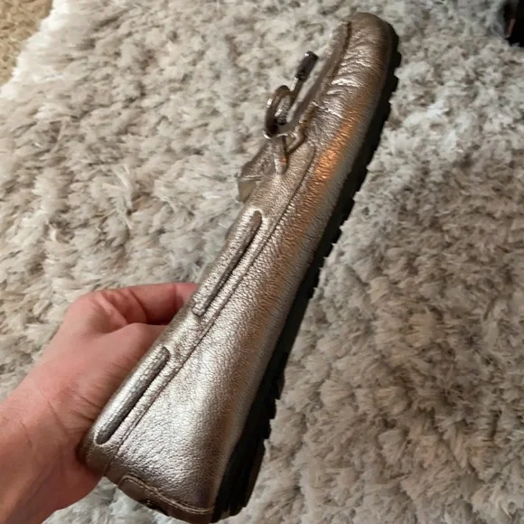 EUC Michael Kors metallic leather loafers - Picture 5 of 9